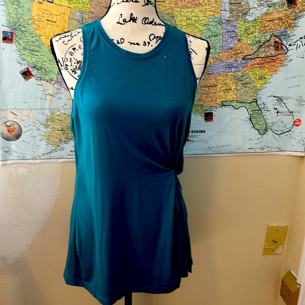 Athleta tank